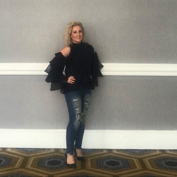 Meet your Posher, Shelby - Picture 1 of 1